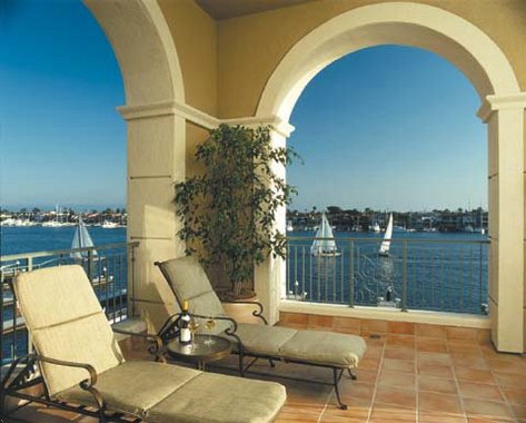 Balboa Bay Club
